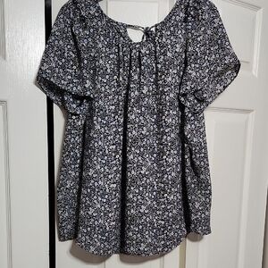 LC Lauren Conrad Black and White Floral Blouse